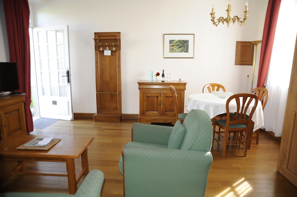 Premium Room - Photo 5