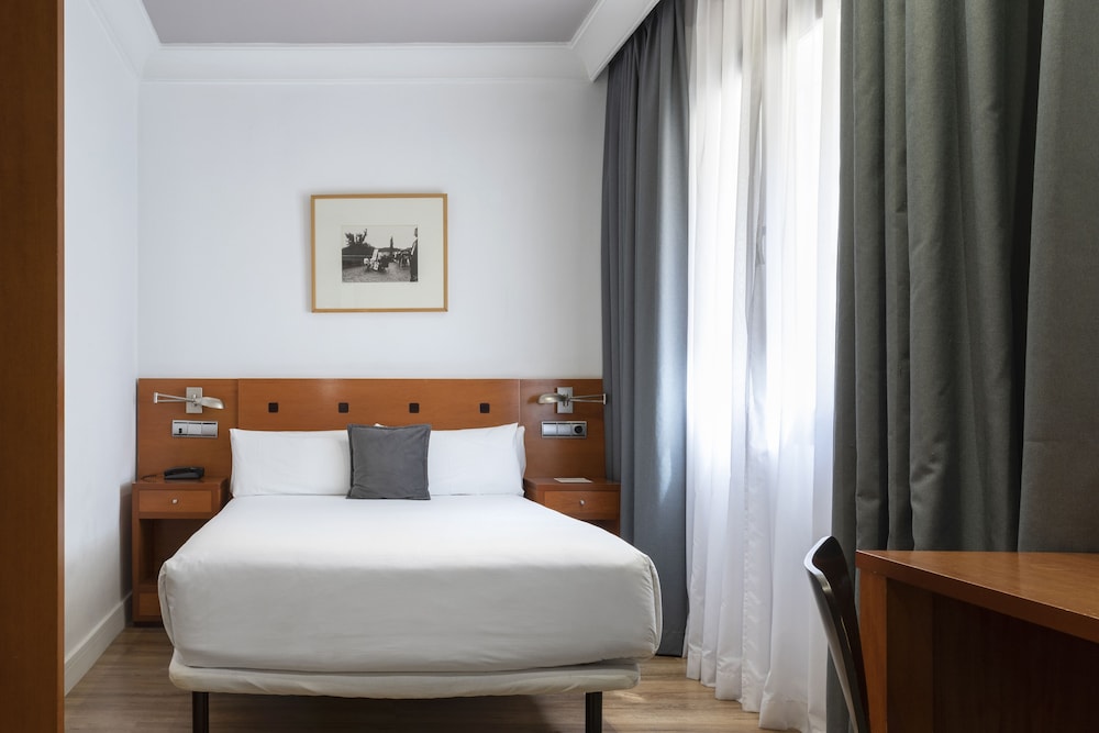 Economy Double Room - Photo 2