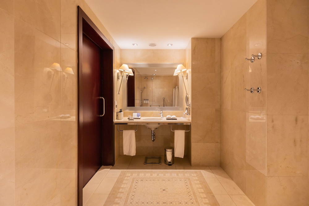 Classic Room, 2 Twin Beds, Accessible