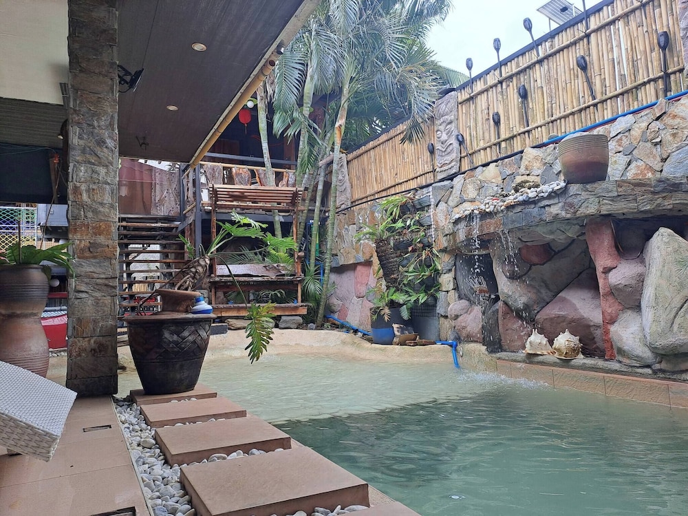 House, 4 Bedrooms, Smoking, Private Pool