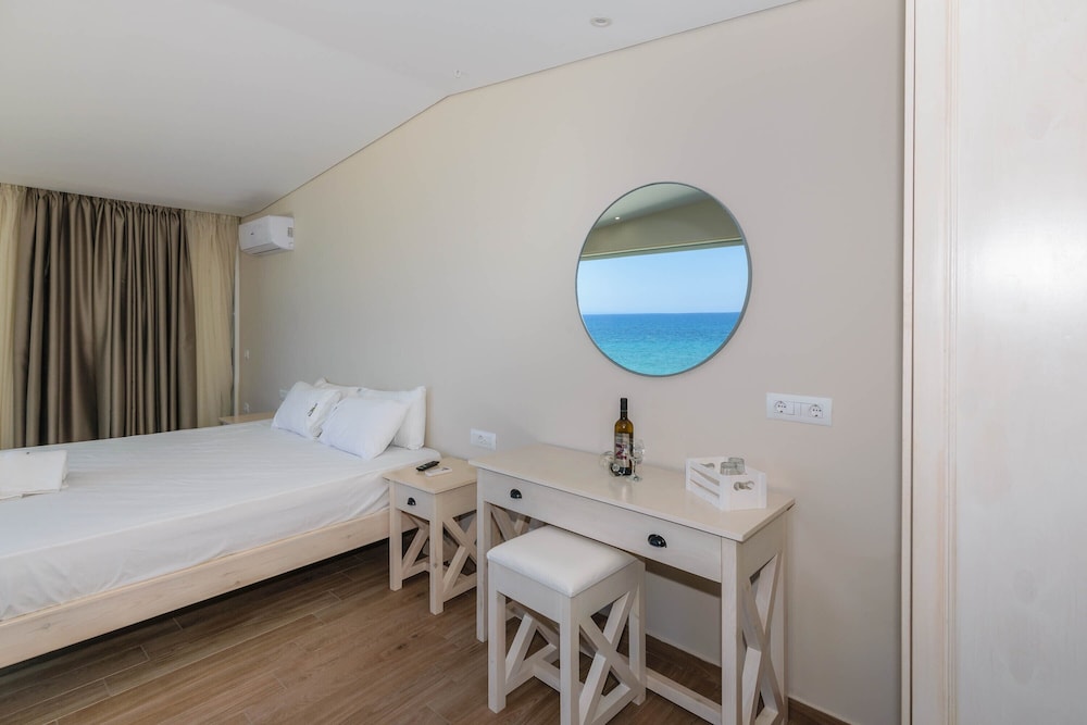 Deluxe Suite, Sea View