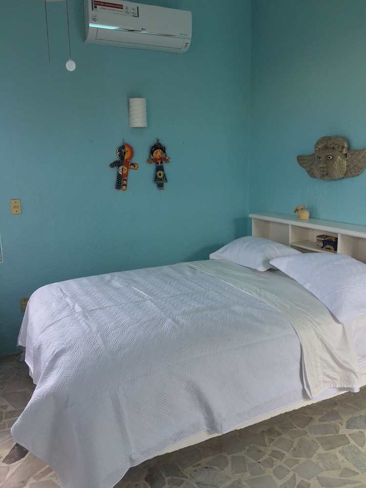 Single Room, 1 Queen Bed, Ocean View photo 1