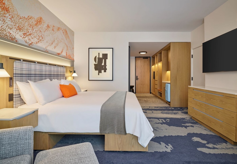 Deluxe Room, 1 King Bed