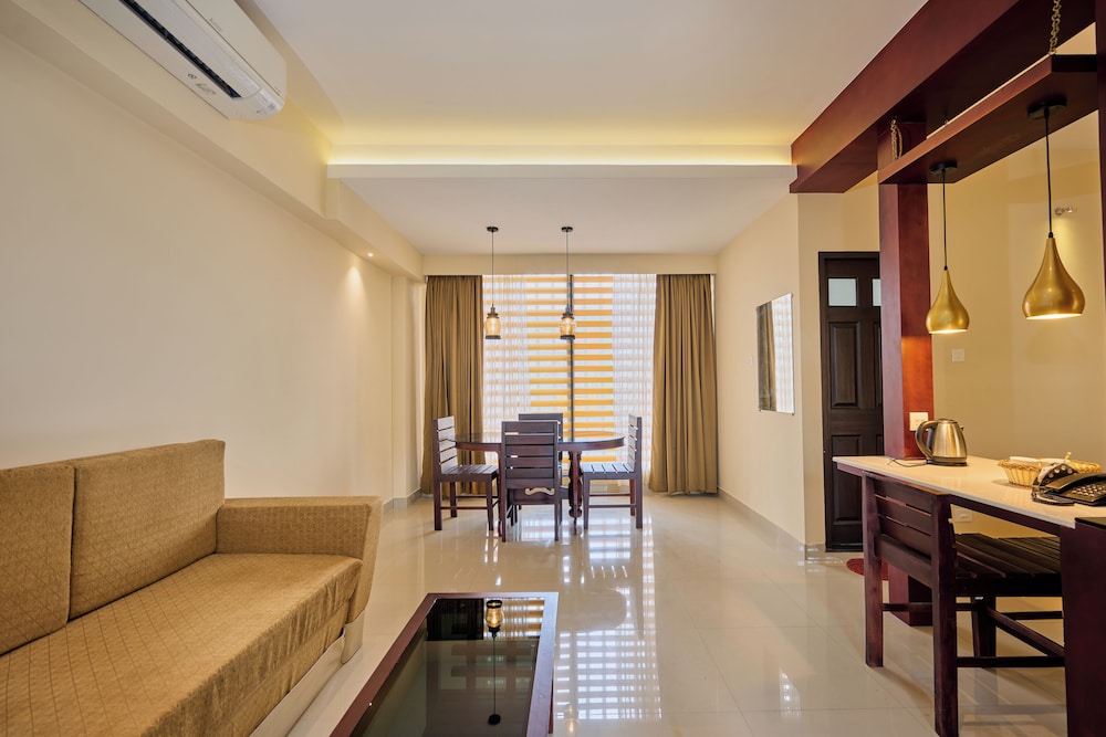 Junior Suite, Balcony, City View photo 1