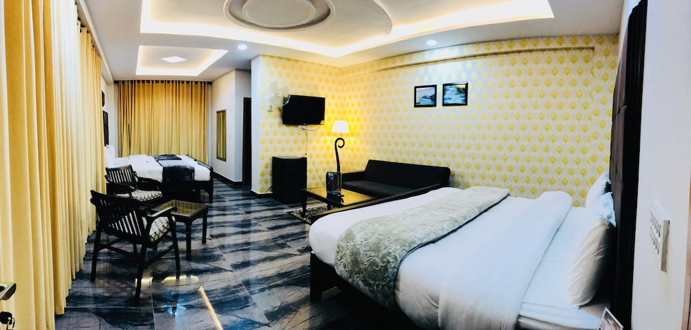 Junior Quadruple Room photo 2