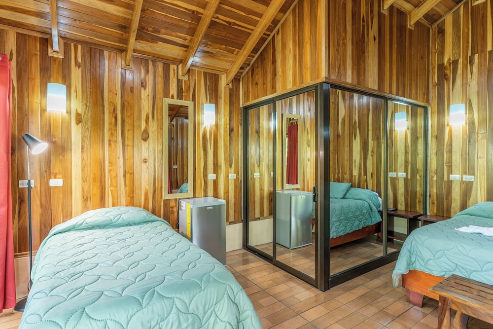 Deluxe Cabin photo 2