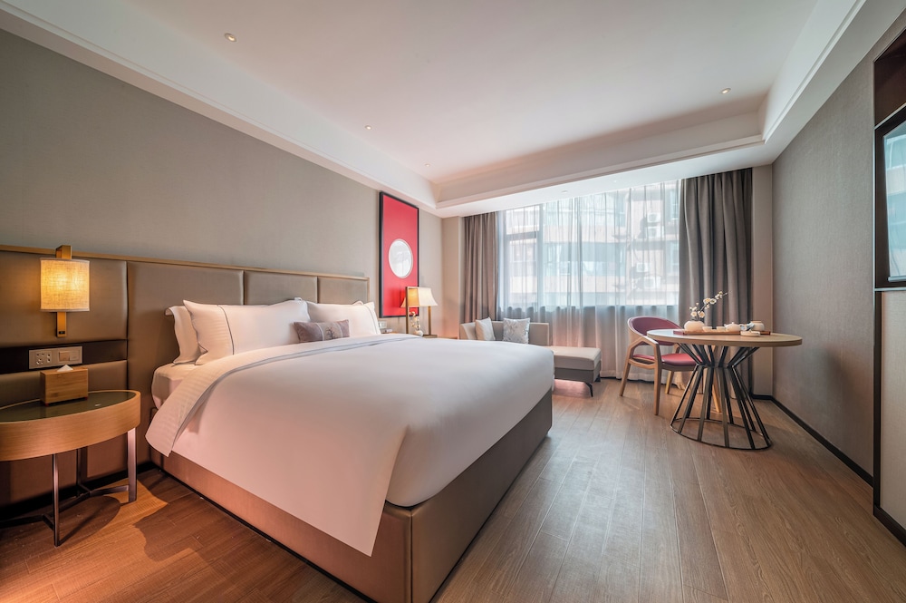 Standard Single Room, City View photo 2
