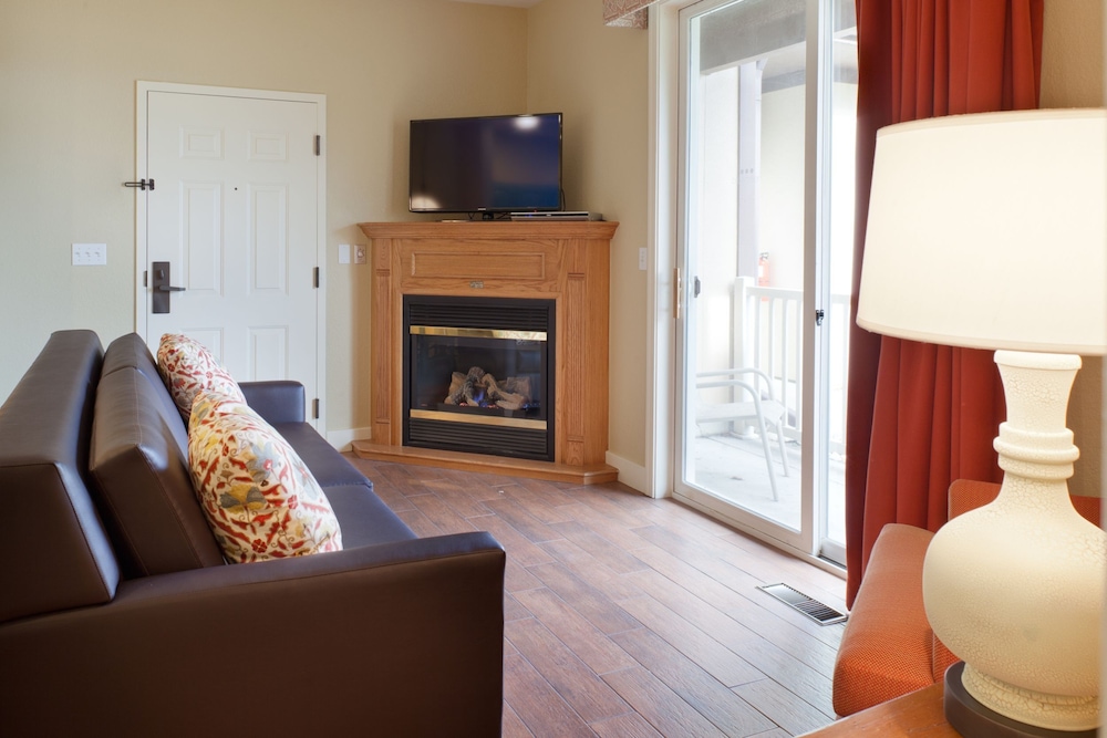 Suite, 3 Bedrooms