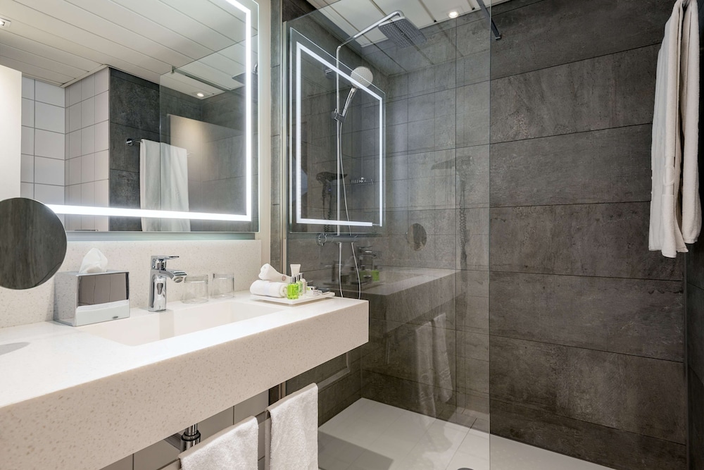 Premium Room - Photo 11