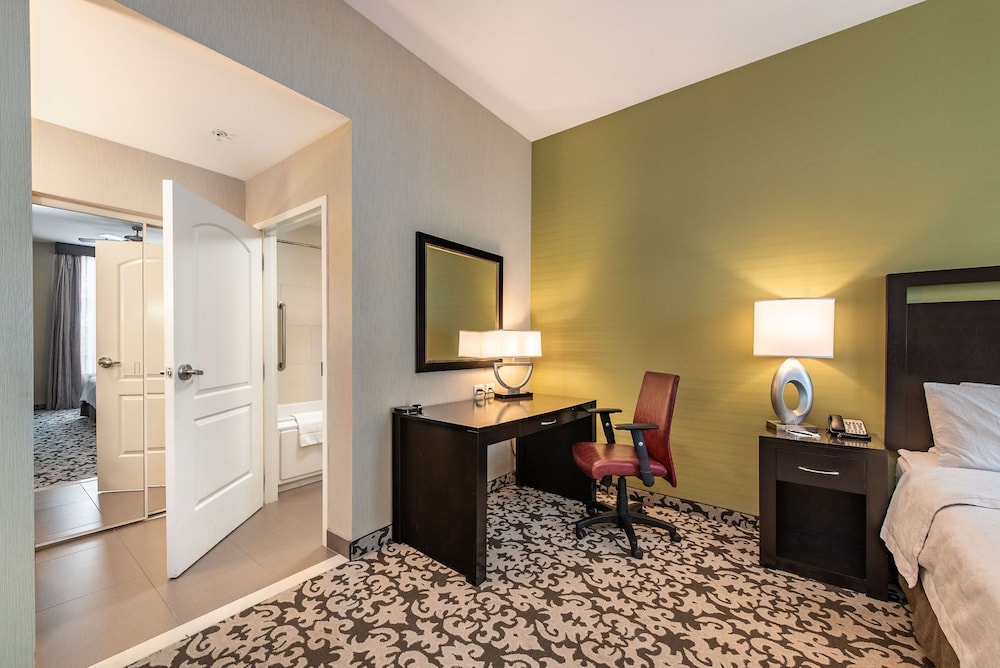 2 Bdrm Suite K/2Q with Jetted Tubs - Photo 8