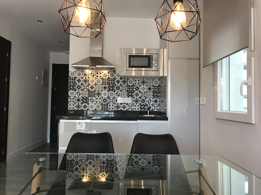 Apartment, Private Bathroom, City View - Photo 11