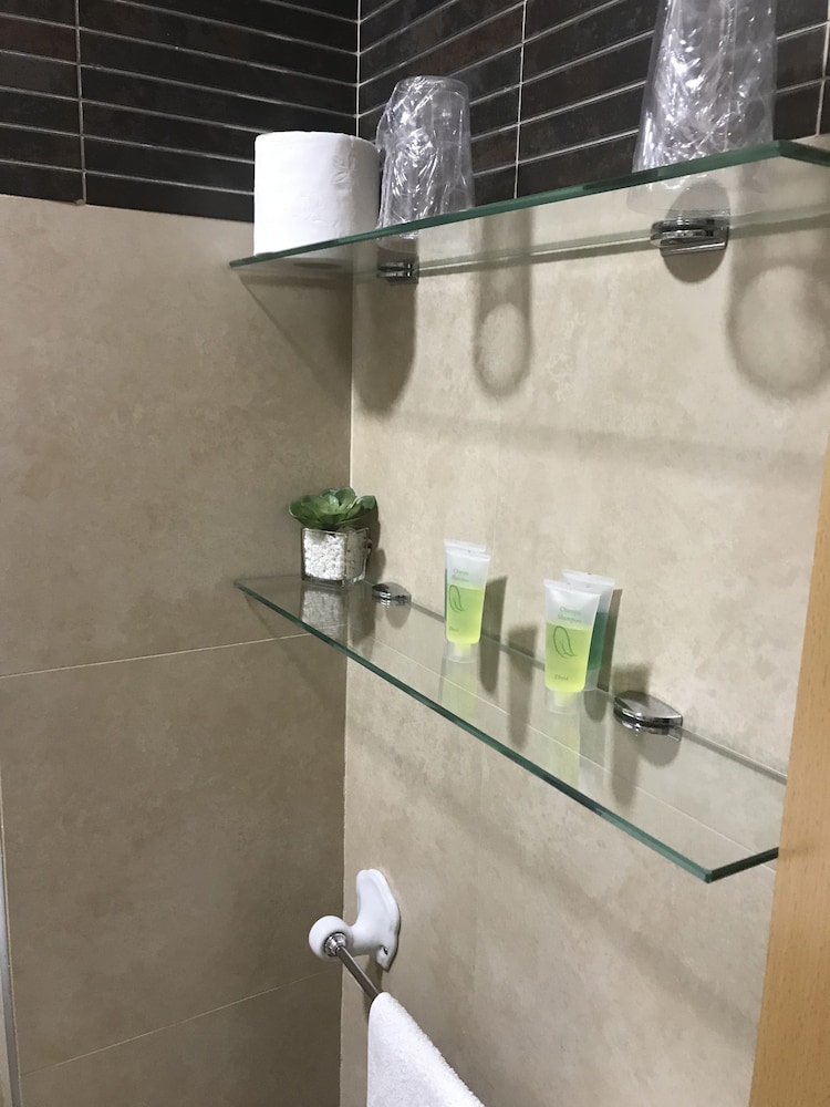 Double Or Twin Room, Private Bathroom photo 3