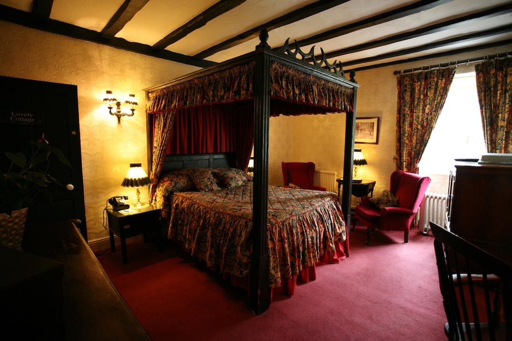 Double Room (Four Poster) - Photo 4
