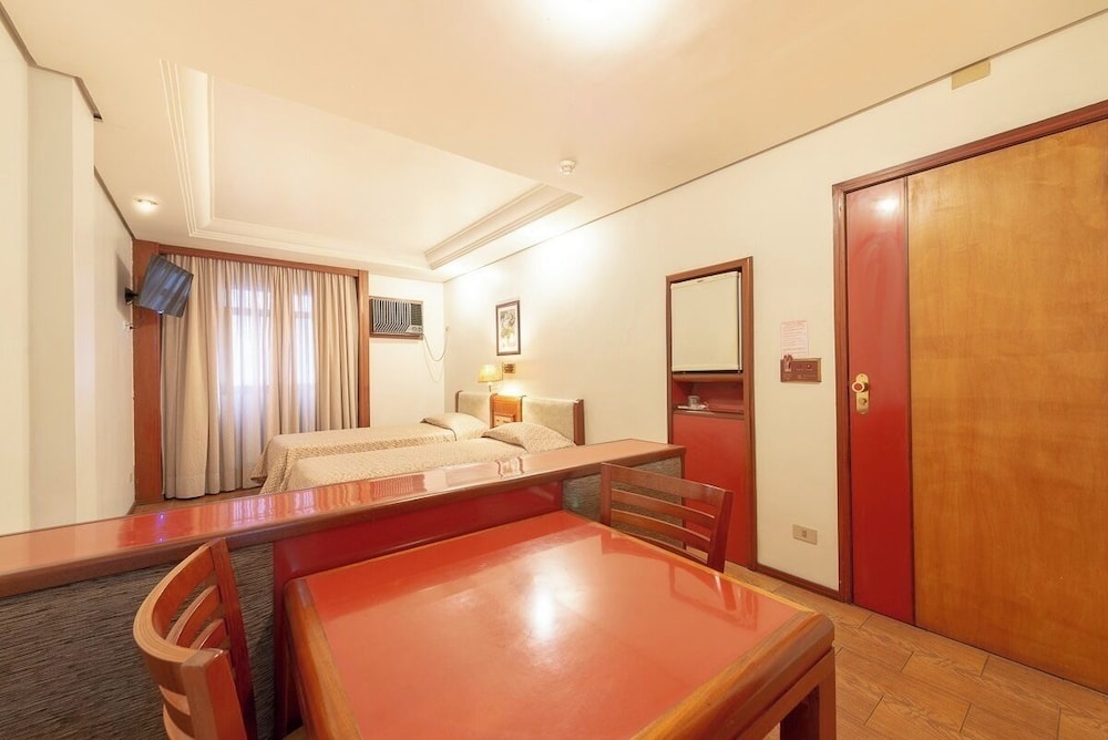 Standard Twin Room - Photo 8