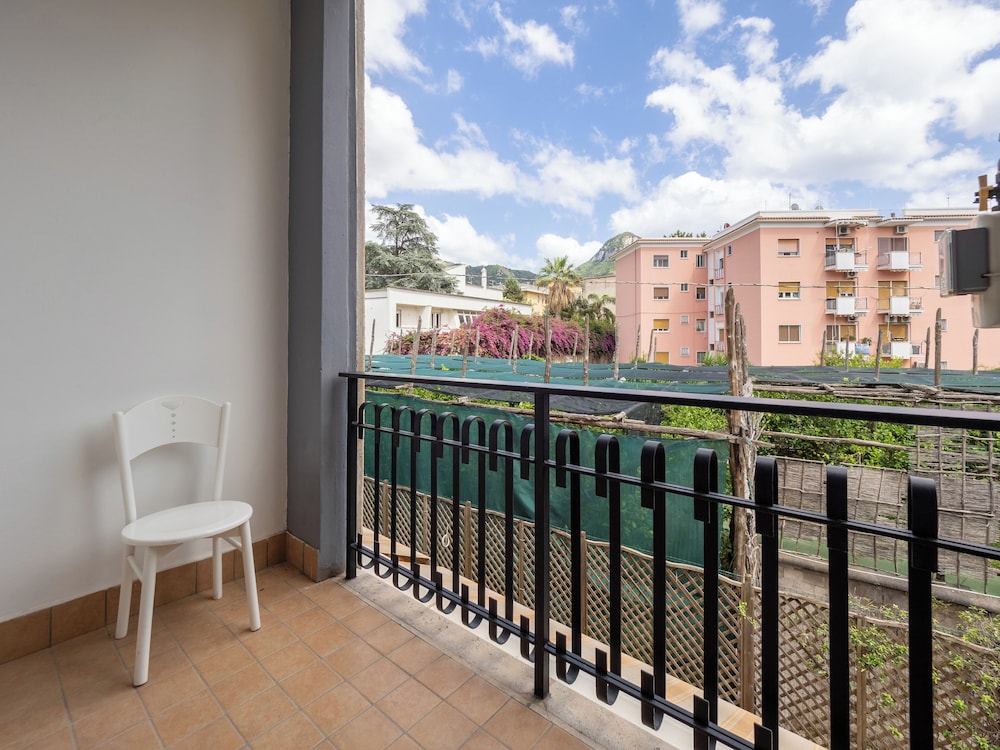 Comfort Apartment, Balcony, City View photo 3