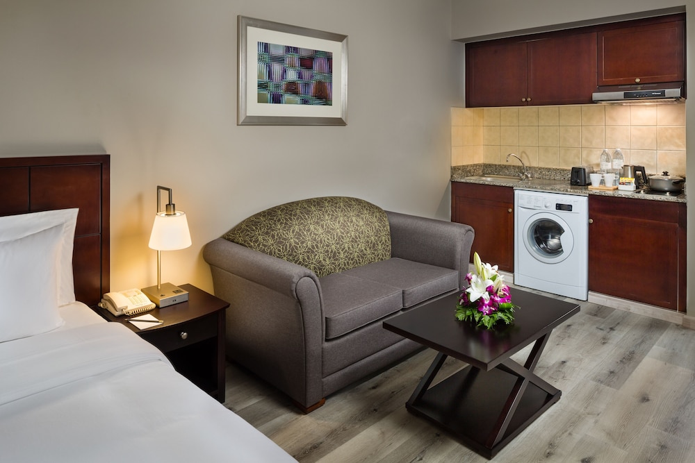 Triple Studio Room With Kitchenette photo 3