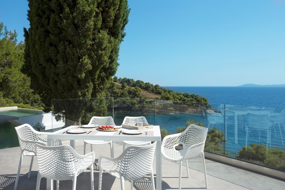 Villa, 5 Bedrooms, Private Pool, Sea View (Kalyva Mare) photo 2