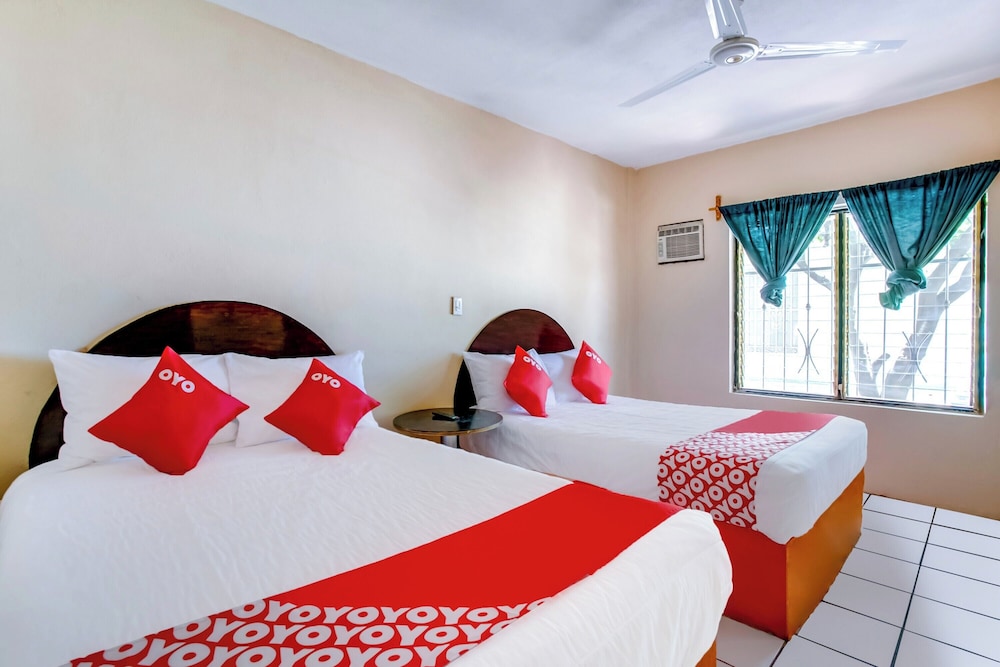 Standard Room, 2 Queen Beds photo 1