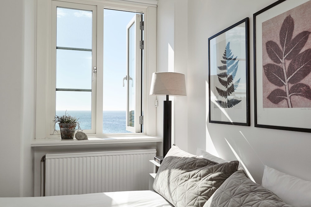 Standard Room, Sea View (140cm bed) (Spa is not included) photo 2