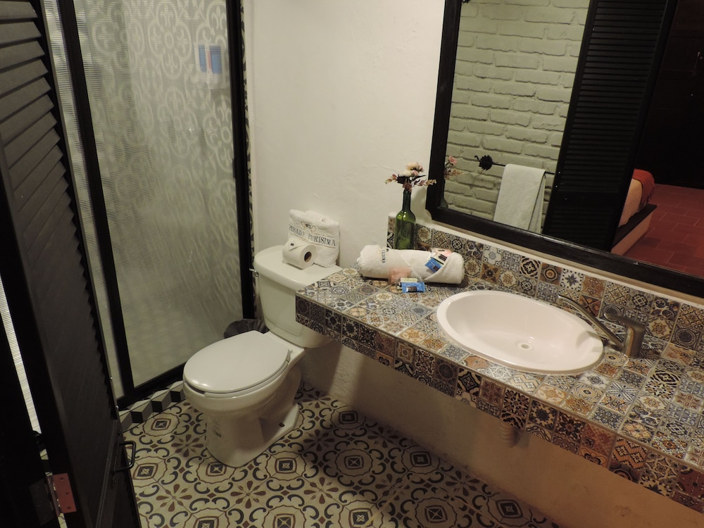 Basic Double Room photo 2
