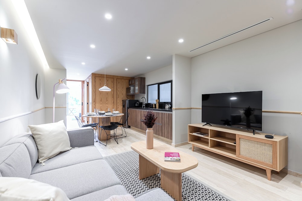Superior Apartment with Balcony - Photo 3