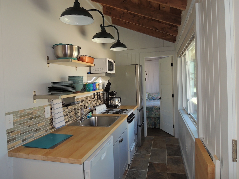 Deluxe Cottage, 1 Bedroom photo 2