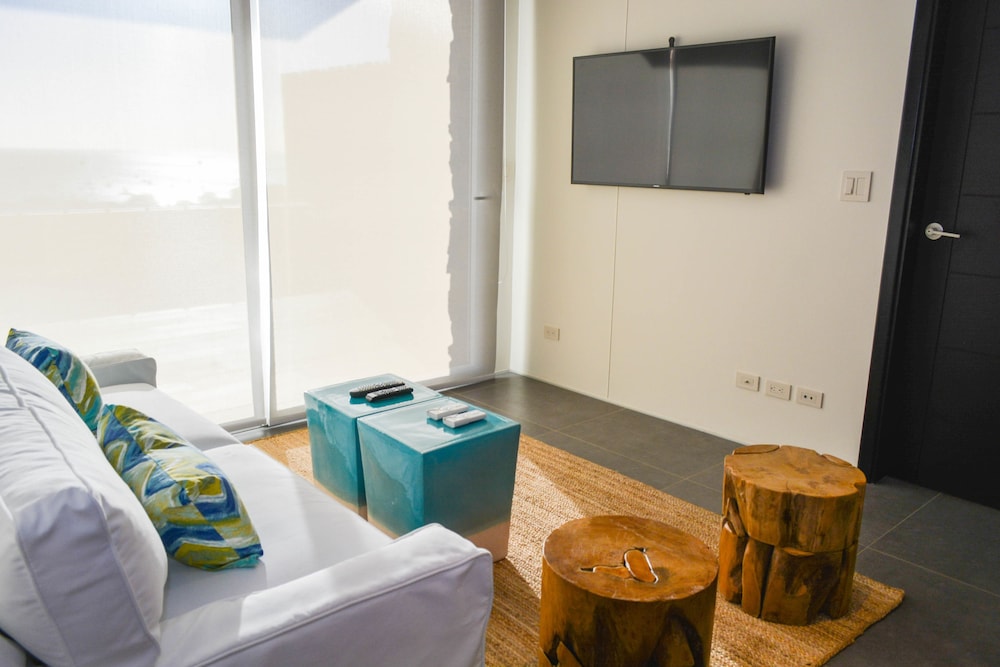 Exclusive Apartment, Private Pool, Ocean View
