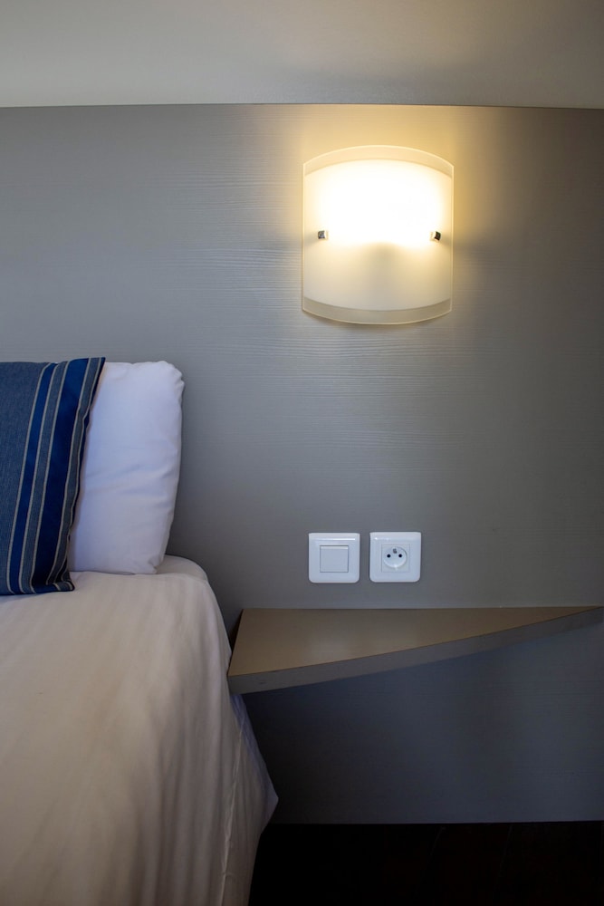 Comfort Room photo 2