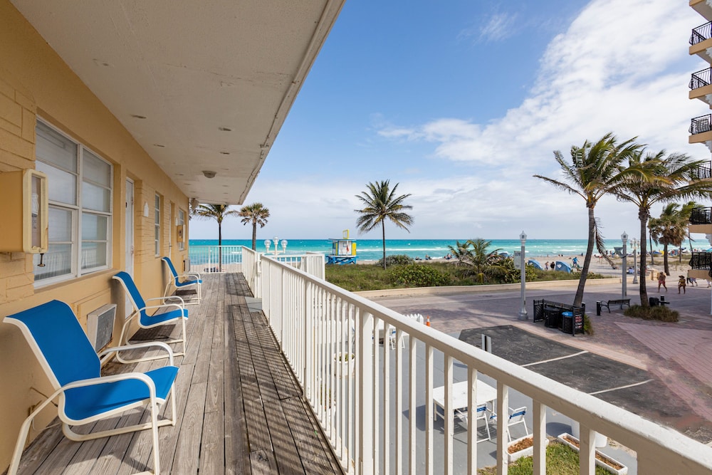 Bedroom Suite Oceanfront - Photo 3