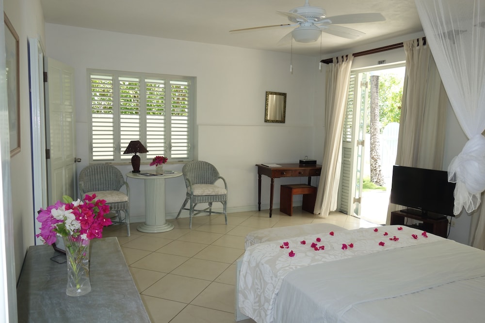 Inchcape Seaside Villas- Coconut Studio