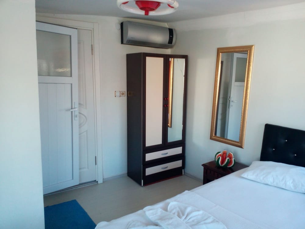 Standard Double Room photo 3