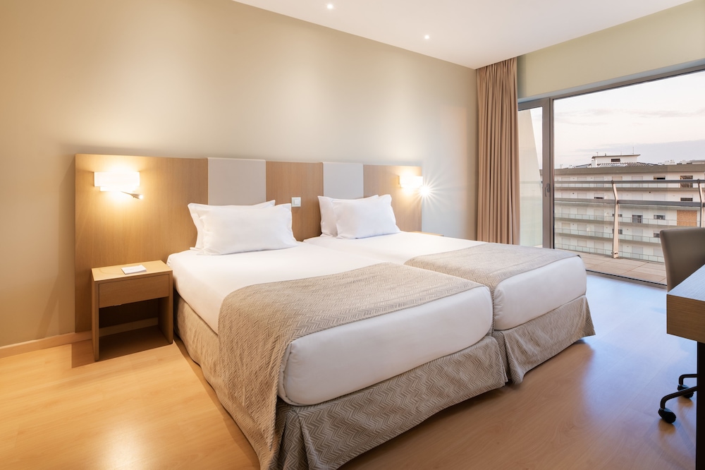 Standard Double Room Single Use photo 3