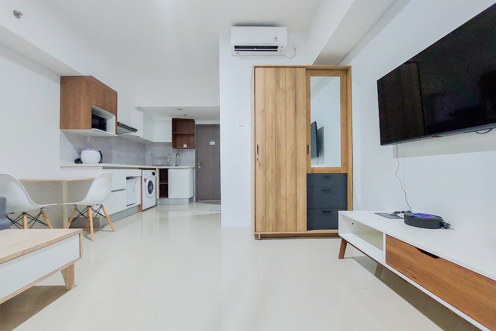 Apartment photo 2