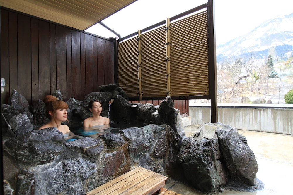 Japanese Style Room With Open Air Bath - Photo 2