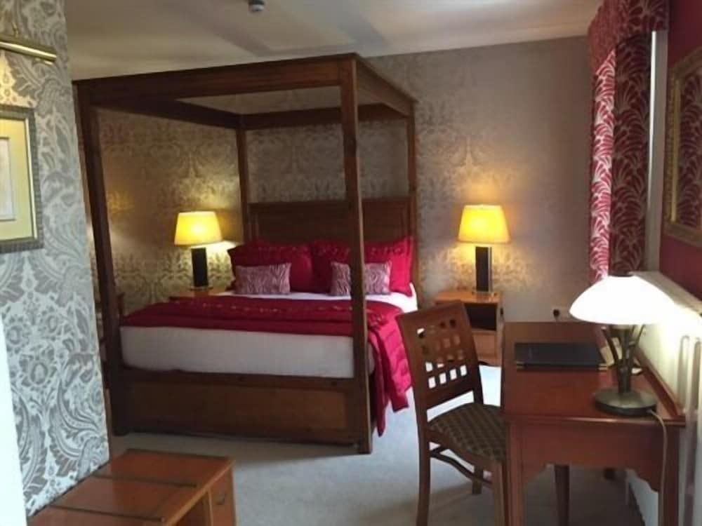 Deluxe Double Room, Ensuite (Four Poster) - Photo 2