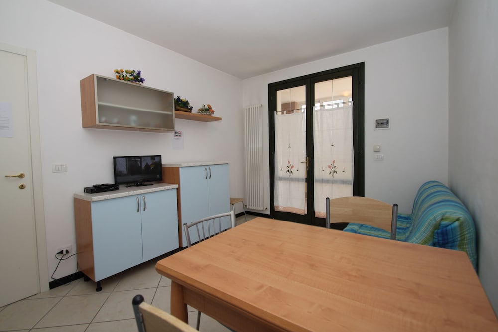 Apartment, 2 Bedrooms (70/A) photo 2