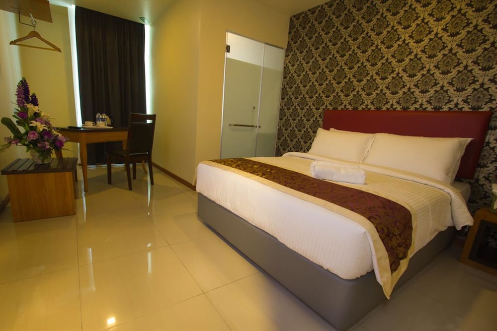 Deluxe Room, 1 King Bed