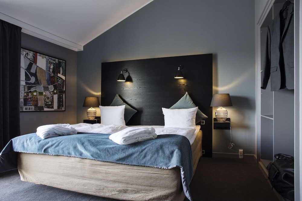 Superior Room, 1 Queen Bed photo 1