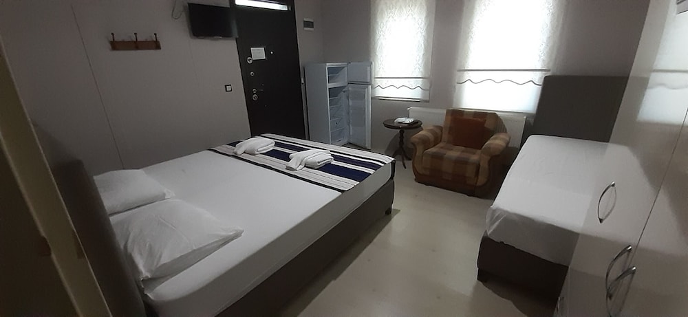 Classic Triple Room photo 1