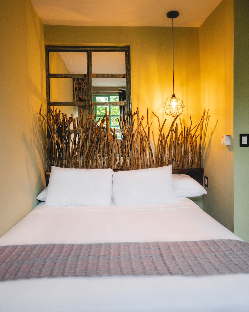 Traditional Room, 1 Queen Bed