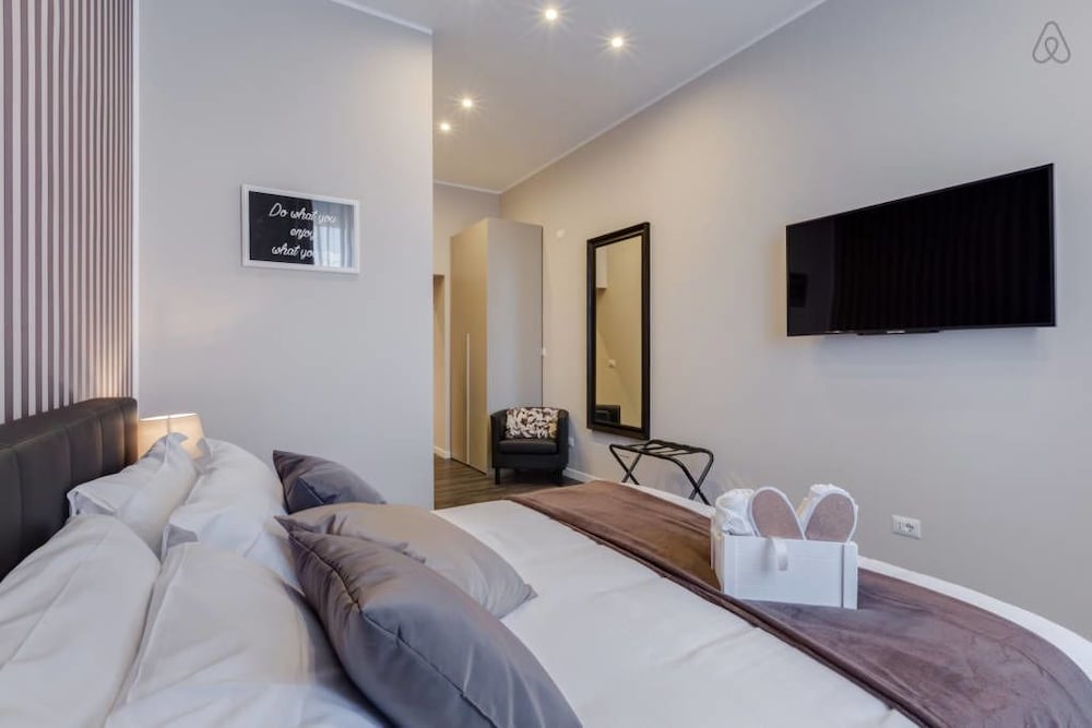 Deluxe Double Room, 1 Bedroom, City View photo 2