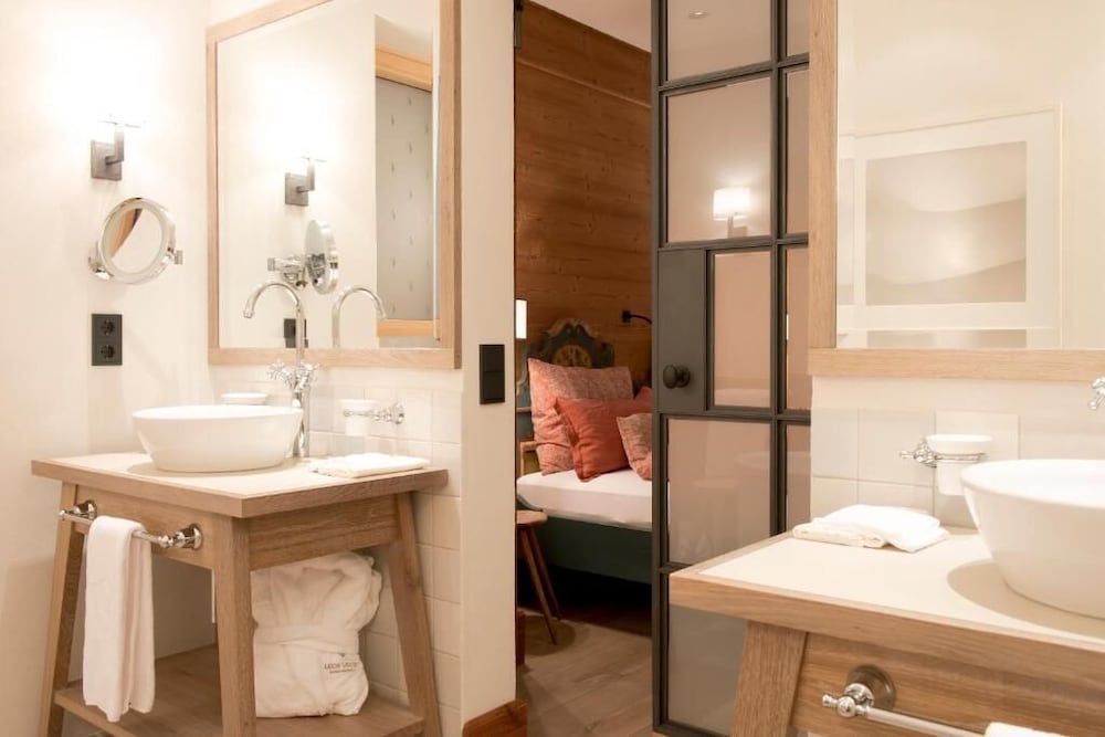 Luxury Chalet, 3 Bedrooms photo 2