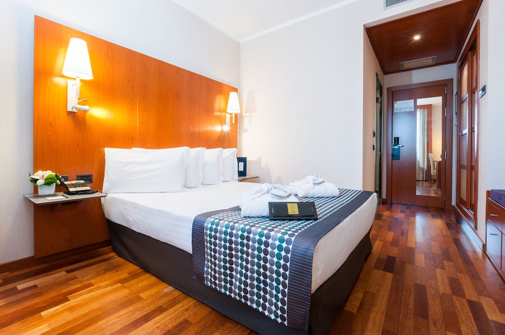 Double or Twin Room (Parking Exterior Incluido)