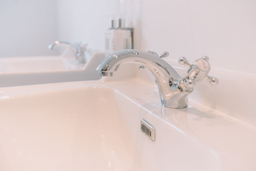 Luxury Suite, Ensuite, River View (Sterling) - Photo 9