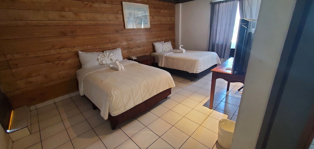 Family Triple Room photo 2
