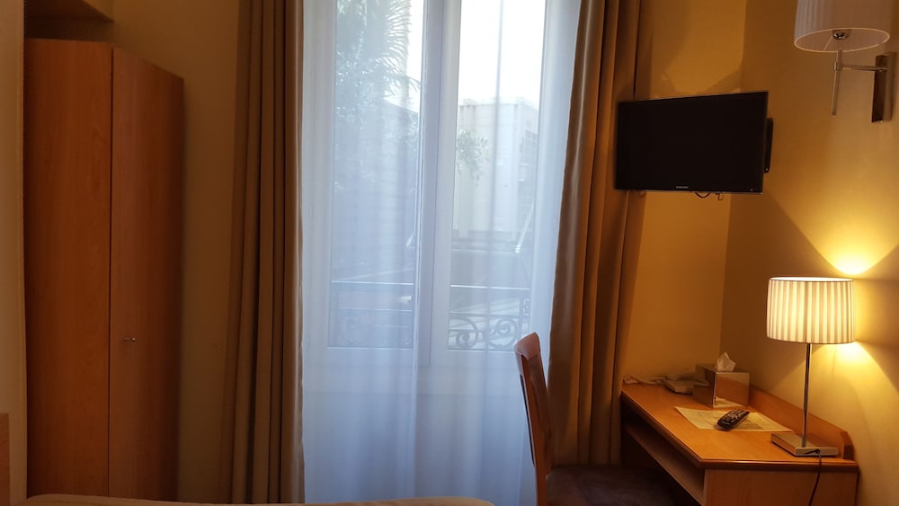 Standard Single Room, 1 Large Twin Bed photo 3