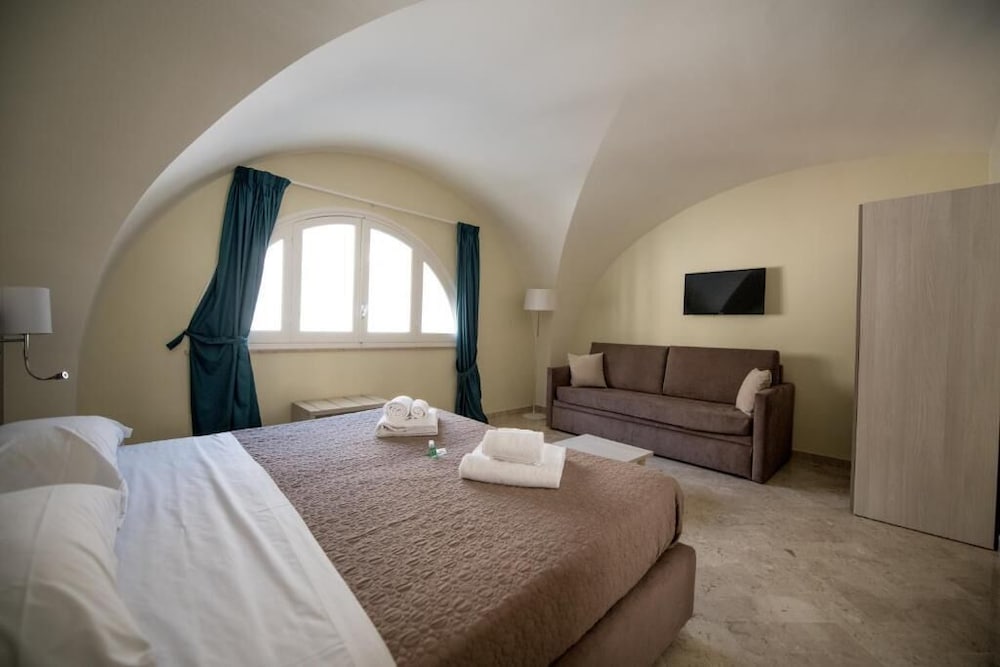Double or Twin Room photo 3