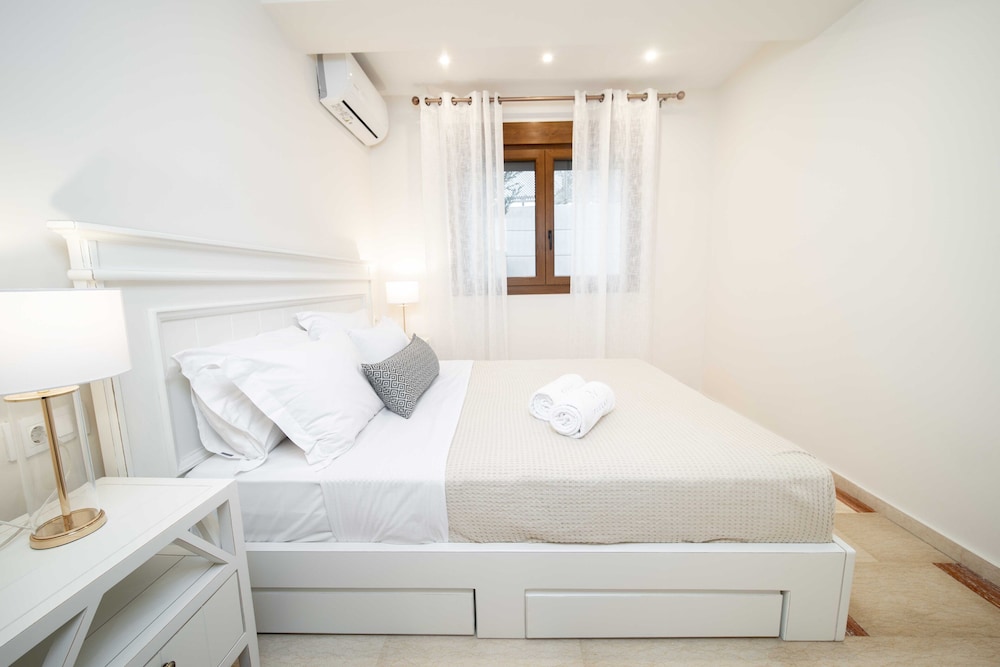 Beach Villa With 3 Bedrooms photo 2