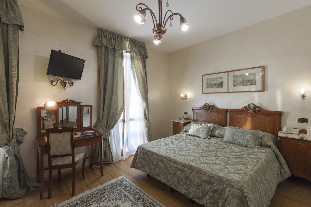 Comfort Double Room, City View (San Marco) - Photo 2