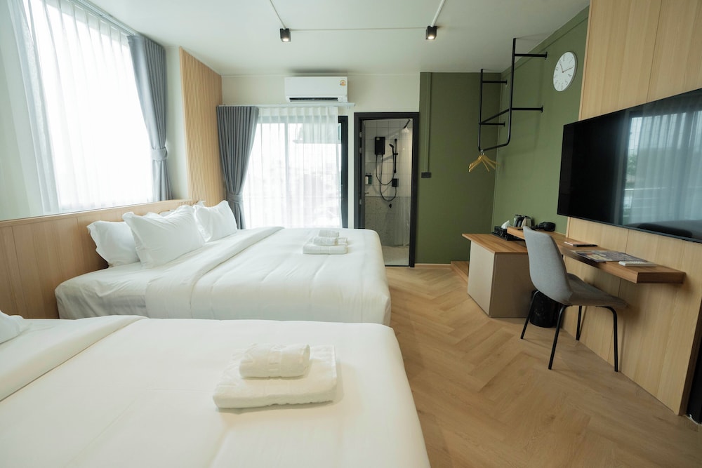 Deluxe Room, 1 Bedroom photo 2